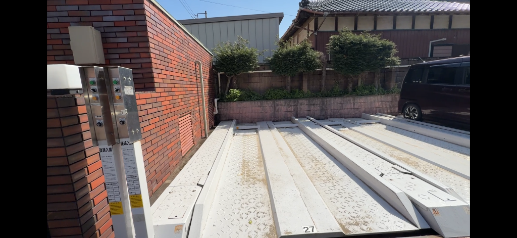 敷地内駐車場 27番